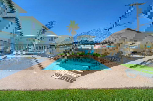 Photo 31 - Pool Access, Private Patio Living, Near the Beach Seahorse Cove by Avantstay