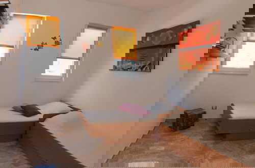 Foto 5 - Wonderful Visinisce Apartments With Terrace and Sea Views
