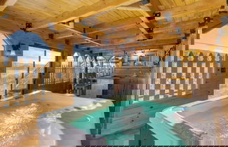 Foto 1 - Viewtopia by Avantstay Lakefront Views + Hot Tub
