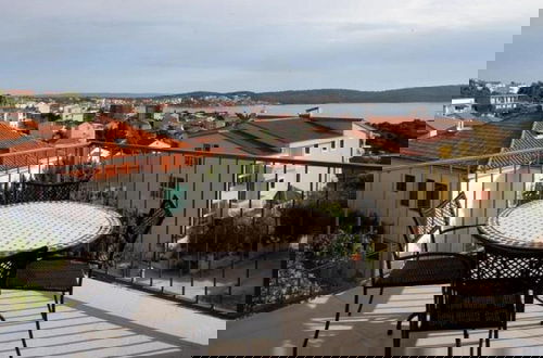 Foto 1 - Modern Trogir Sea View Apartment