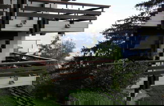 Foto 1 - Friendly Apartment With Mountain Views