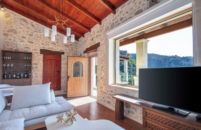 Moundros Luxury Villa & Spa - Photo 18