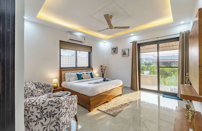 ELIVAAS 5 BHK With Pvt Pool - Zenora - Foto 2