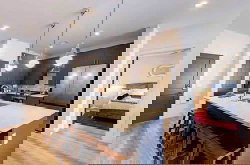 Photo 25 - Walkable Midtown Location Modern Amenities, Pool & Gym Anthem by Avantstay