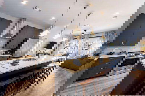 Photo 26 - Walkable Midtown Location Modern Amenities, Pool & Gym Anthem by Avantstay