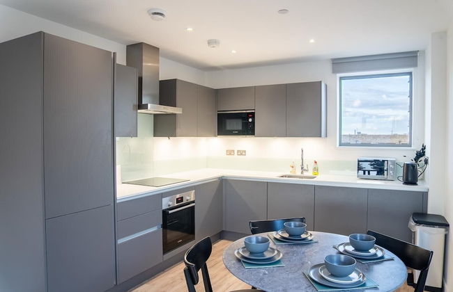 4 Guests - Close Airport - 25min Central London - Photo 4