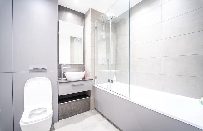 4 Guests - Close Airport - 25min Central London - Photo 8