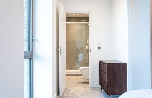 4 Guests - Close Airport - 25min Central London - Photo 7