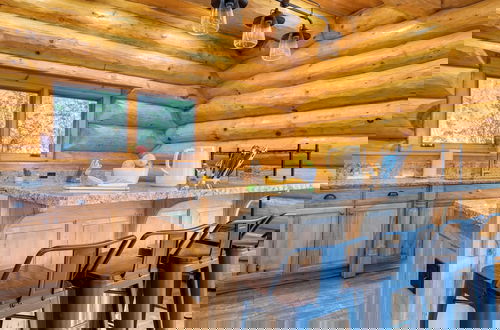 Photo 15 - Luxury Cabin w Panoramic Views Firepit Game Room Pinnacle Chalet
