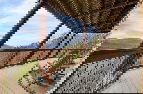 Photo 37 - Luxury Cabin w Panoramic Views Firepit Game Room Pinnacle Chalet