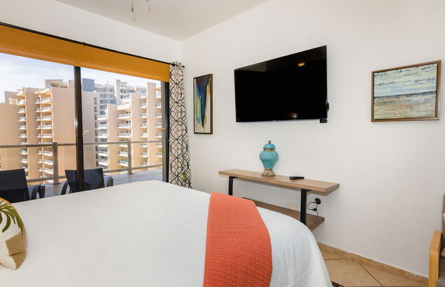 2BR Beachfront Escape in Puerto Penasco - Photo 8