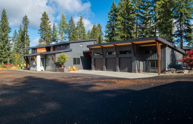 Architecturally Stunning Cle Elum Luxury Retreat - Photo 51