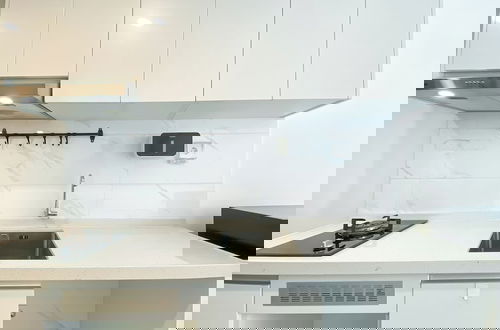 Foto 11 - Comfortable And Simply Studio At Sky House Alam Sutera Apartment