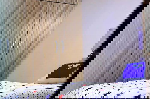 Foto 2 - Luxurious Lukes Apartment