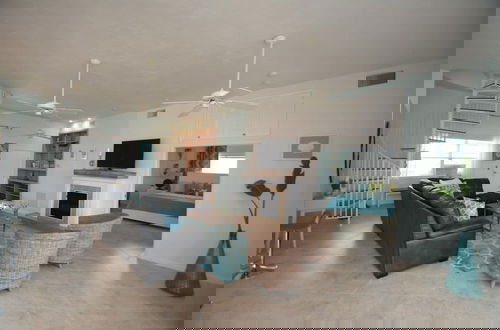 Foto 8 - Just Beachy A Luxury Retreat Sleeps 12 3 Levels With Elevator- Perfect for 1-3 Families