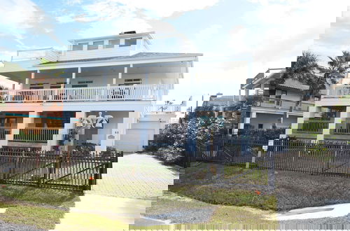 Foto 61 - Just Beachy A Luxury Retreat Sleeps 12 3 Levels With Elevator- Perfect for 1-3 Families