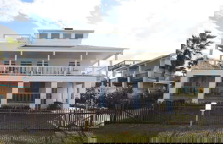 Foto 1 - Just Beachy A Luxury Retreat Sleeps 12 3 Levels With Elevator- Perfect for 1-3 Families
