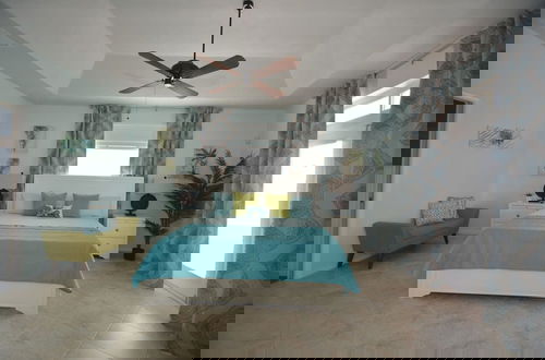Foto 19 - Just Beachy A Luxury Retreat Sleeps 12 3 Levels With Elevator- Perfect for 1-3 Families