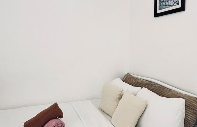 Bright & Airy Urban Escape - Foto 3