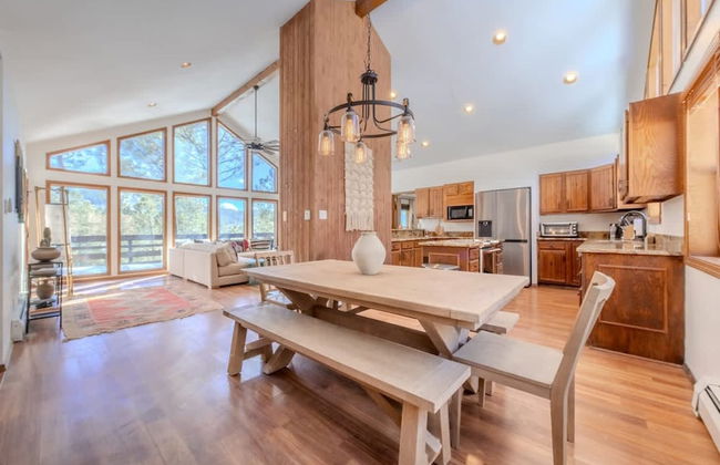 Grand Angel Fire Mountain Luxury ski Chalet - Photo 4