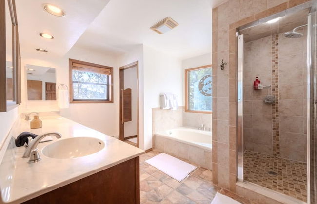 Grand Angel Fire Mountain Luxury ski Chalet - Photo 11