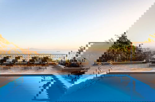 Foto 38 - Aigli Luxury Villa - Panoramic Seaview Retreat