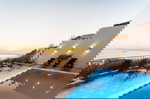 Foto 42 - Aigli Luxury Villa - Panoramic Seaview Retreat
