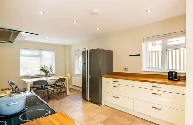 Charming 4 Bedroom Home Near Oxford - Foto 9