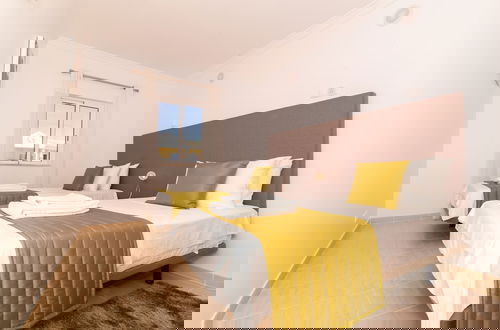 Foto 5 - Albufeira Sunny Apartment 2 by Homing