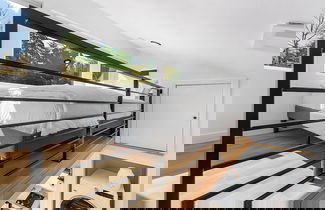 Foto 3 - Sleek & Stylish Urban Loft