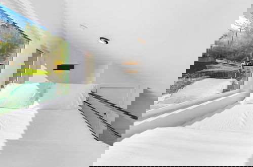 Photo 3 - Echo Loft: A Modern Escape