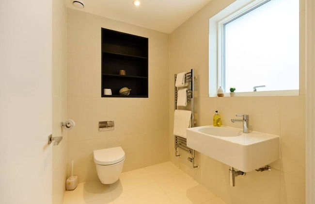 The Heathside Haven - Modern 3bdr Home With Garden - Foto 27