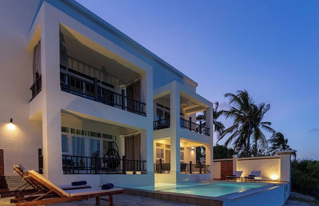 DT Beachfront Villas - Photo 4