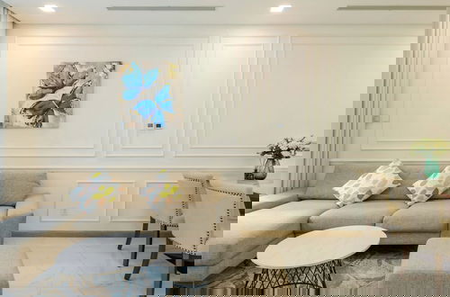 Photo 7 - Sunwah Pearl Centre Point
