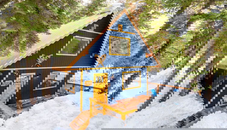 Photo 1 - Indigo Owl by Avantstay Cabin w Firepit Minutes to Lake Slopes