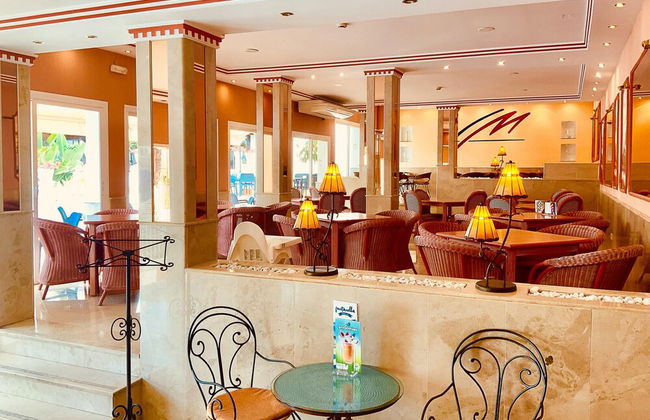 Marbella Resort 9 Pool Whirlpool Sauna - Photo 17