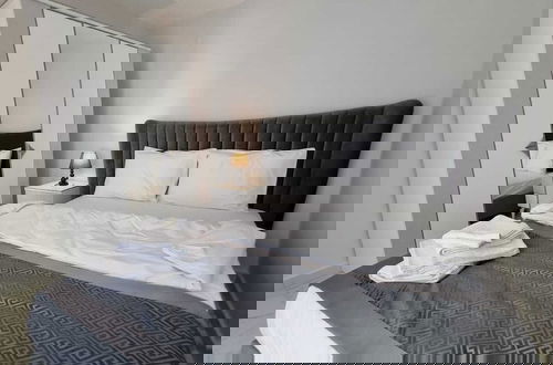 Foto 12 - Elite Luxury Suite - City 3 Residence