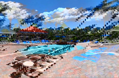 Foto 43 - Spacious Emerald Escape - 12 Mins to Disney