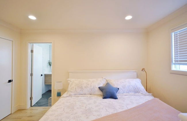 @ Marbella Lane - Vibrant 4BR RWC Ldry + P - Foto 10