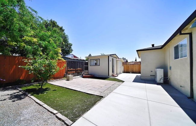 @ Marbella Lane - Vibrant 4BR RWC Ldry + P - Foto 36