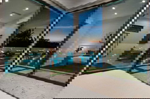 Foto 33 - Luxury 23-person Villa Private Pool, Hot Tub, Pickleball Bravo Villa 10 by Avantstay