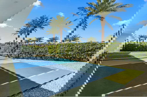 Foto 52 - Luxury 24-person Villa Private Pool, Hot Tub, Pickleball Bravo - Avantstay