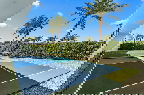 Foto 69 - Luxury 23-person Villa Private Pool, Hot Tub, Pickleball Bravo Villa 10 by Avantstay