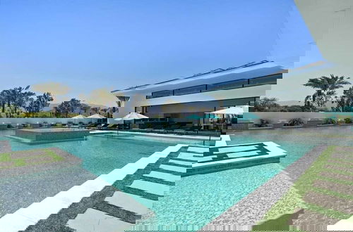 Foto 60 - Luxury 24-person Villa Private Pool, Hot Tub, Pickleball Bravo - Avantstay