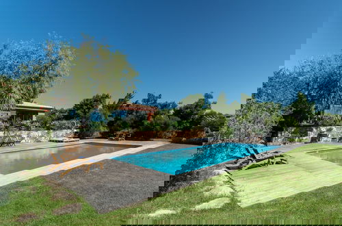 Foto 9 - Garden Seaside Villa by Cadenzalux