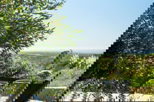 Foto 14 - Garden Seaside Villa by Cadenzalux