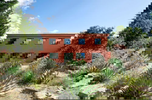 Foto 22 - Garden Seaside Villa by Cadenzalux