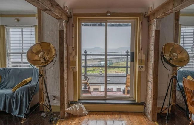 Quirky Apt - Sleeps 6 - Coastal Area - Parking - Foto 11