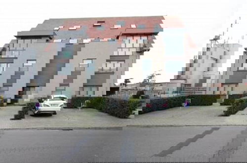 Foto 21 - Cozy Apartment Near the Dike and Center