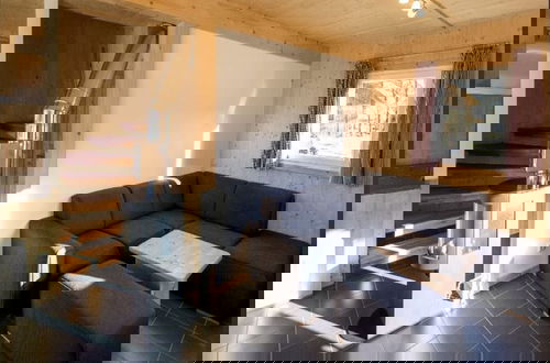Photo 1 - Inviting Chalet on the ski Slopes